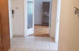 Apartament de trei camere, 66 mp util, etaj 2, zona Rogerius