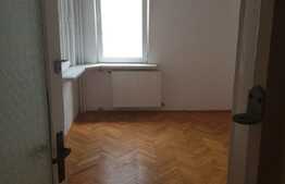 Apartament de trei camere, 66 mp util, etaj 2, zona Rogerius