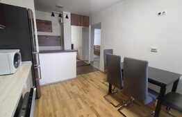 Apartament 4 camere, decomandat, 80 mp, zona Stefan cel Mare