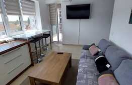 Apartament 3 dormitoare, 72 mp, balcon, zona Centru Civic