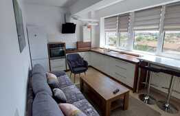 Apartament 3 dormitoare, 72 mp, balcon, zona Centru Civic