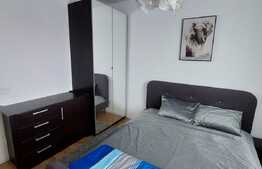 Apartament 3 dormitoare, 72 mp, balcon, zona Centru Civic