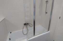 Apartament 3 dormitoare, 72 mp, balcon, zona Centru Civic