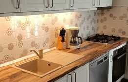 Apartament 3 camere, 50 mp, etaj intermediar, zona Rogerius