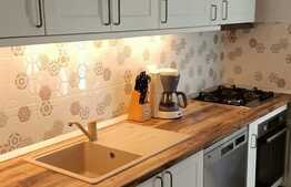 Apartament 3 camere, 50 mp, etaj intermediar, zona Rogerius