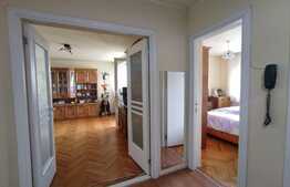  Apartament de 2 camere, 52 mp, decomandat, zona Sovata