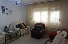 Apartament 2 camere, semidecomandat, 51 mp,  zona Piata Rogerius