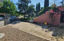 Casă de 4 camere, 132 mp, teren 599 mp, garaj, în Băile 1 Mai