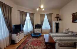 Apartament de 3 camere, 90 mp, tavan inalt, zona Centrala