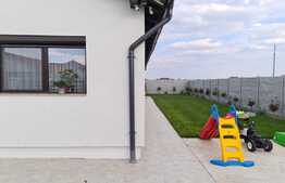 Casa superba 170 mp, teren 500 mp, finisaje de lux, în Santandrei, str Beiusului