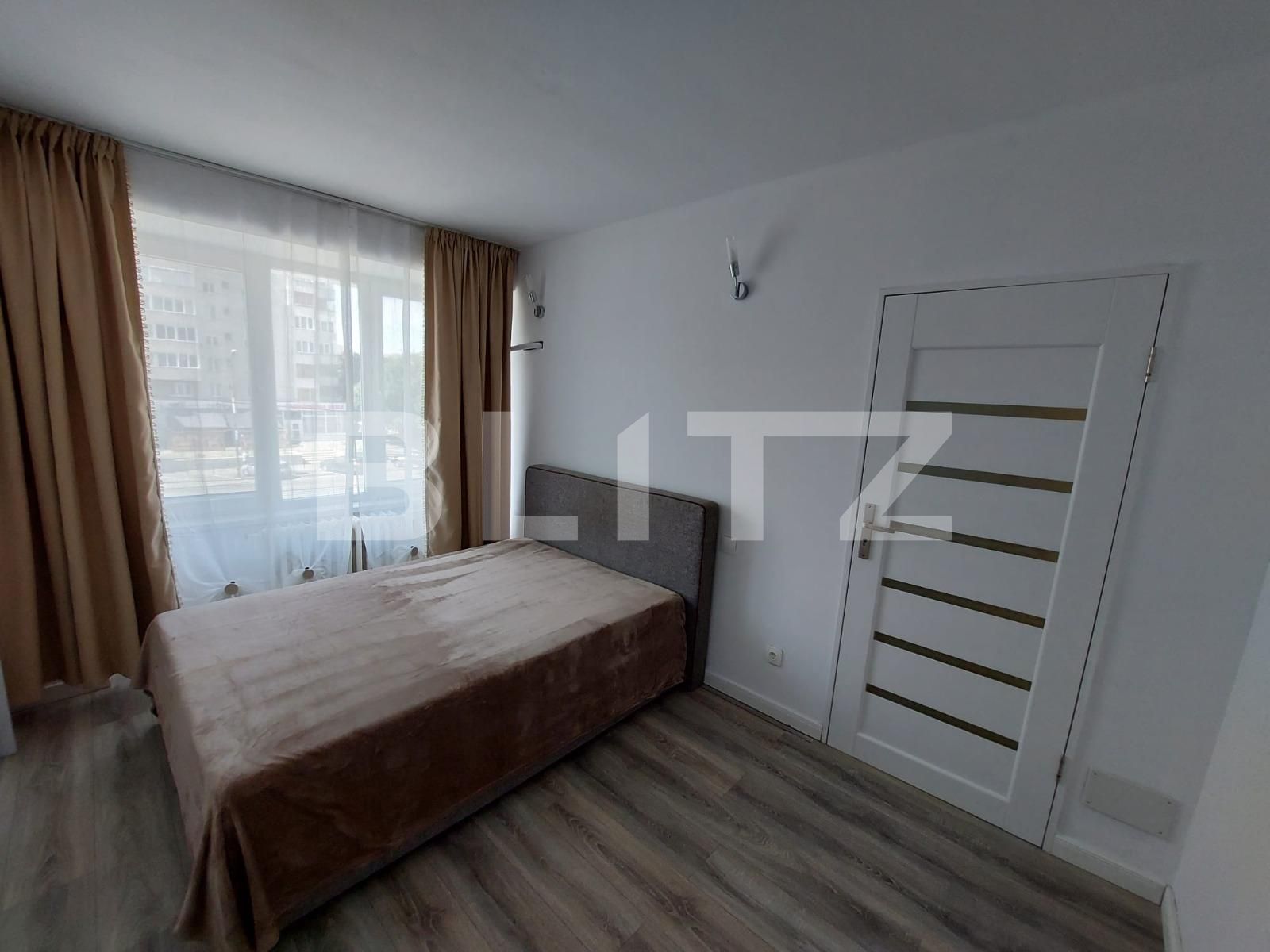 Apartament 3 camere, 45 mp, balcon, zona Dacia