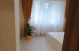 Garsonieră decomandată, 28 mp, parter, Decebal