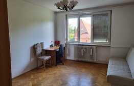 Apartament 3 camere, semidecomandat, 64 mp, balcon, zona Centru Civic