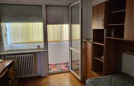 Apartament 3 camere, semidecomandat, 64 mp, balcon, zona Centru Civic