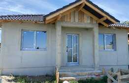 Casa de 91mp in Santandrei langa drumul expres