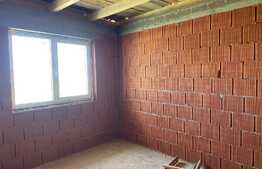 Casa de 91mp in Santandrei langa drumul expres