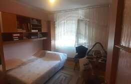 Apartament de 3 camere, decomandat, Cartier Nufărul