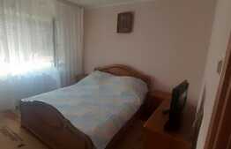 Apartament de 3 camere, decomandat, Cartier Nufărul