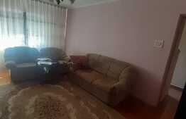 Apartament de 3 camere, decomandat, Cartier Nufărul