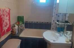 Apartament de 3 camere, decomandat, Cartier Nufărul