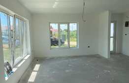 Casa de 151mp in Santandrei, racordata la gaz, canalizare, rețea de apa și curent