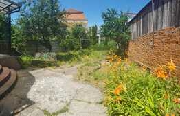 Casă individuală, 3 camere, 385 mp teren, zona Centrala