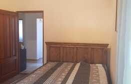 Casă individuală, 3 camere, 385 mp teren, zona Centrala