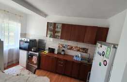 Casa de 5 camere, 200 mp, teren 425 mp, zona Nufărul!