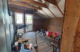 Casă de 100 mp, teren 164 mp, curte individuală, zona Plastor