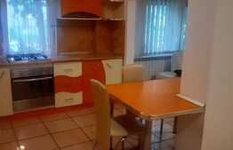 Apartament de 4 camere, tripla orientare, zona Decebal