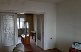 Apartament de 3 camere, 85 mp, decomandat, zonă Centrală