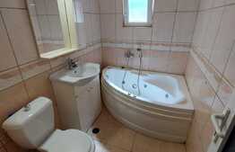 Apartament 4 camere, 79 mp, parcare, zona Decebal