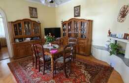 Casă spațioasă, 480 mp teren, piscină, în Ioșia