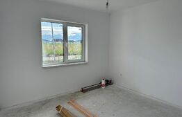 Casă 4 cam. cu 110 mp utili în Sântandrei cu apă, gaz și canalizare pe stradă