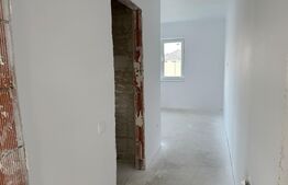 Casă 4 cam. cu 110 mp utili în Sântandrei cu apă, gaz și canalizare pe stradă