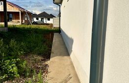 Casă 4 cam. cu 110 mp utili în Sântandrei cu apă, gaz și canalizare pe stradă