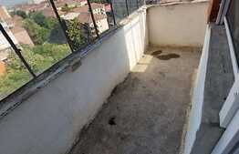 Apartament 2 camere, decomandat, 51 mp, balcon, zona Sovata