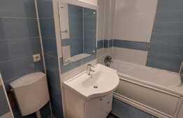 Apartament 3 camere, 74 mp, decomandat, zona Magheru