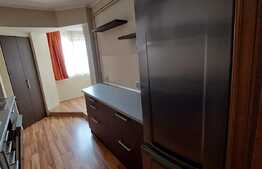 Apartament 3 camere, 74 mp, decomandat, zona Magheru