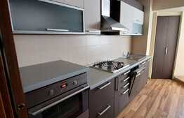 Apartament 3 camere, 74 mp, decomandat, zona Magheru