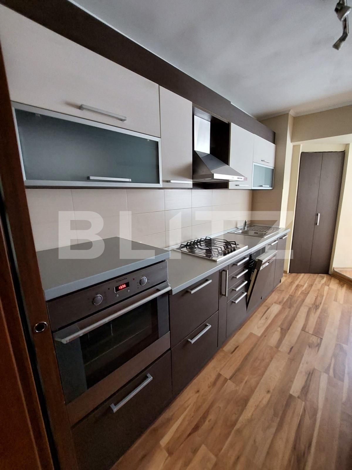 Apartament de închiriat 3 camere Central - 91000AI | BLITZ Oradea | Poza5