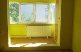 Apartament de 3 camere, 84 mp, etaj intermediar, zona Rogerius