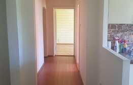Apartament de 3 camere, 84 mp, etaj intermediar, zona Rogerius