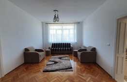 Casă de 8 camere, 420 mp, teren 450 mp, zona Spitalul Judetean