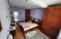 Apartament 3 camere, 75 mp, semidecomandat, zona Iosia