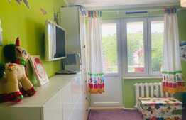 Apartament 3 camere, 74 mp, garaj si boxa, zona Spital Județean