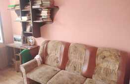 Apartament de 3 camere, 63 mp, zona Velenta