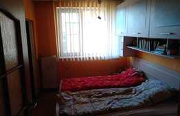 Apartament de 4 camere, parcare, 74 mp, zona Dacia 