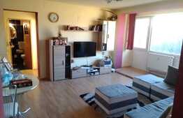 Apartament de 4 camere, parcare, 74 mp, zona Dacia 