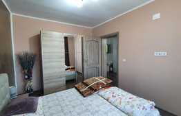 Casă de 3 camere, 75 mp, teren 250 mp, Tineretului